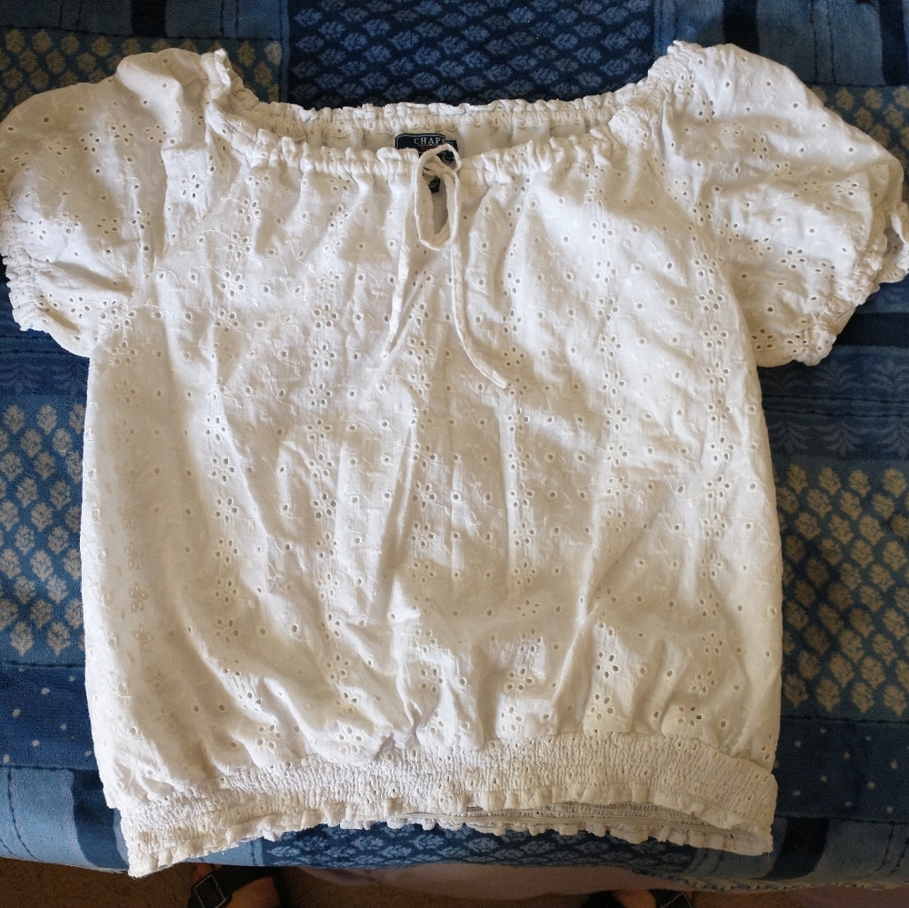 Vintage eyelet puff sleeve white shirt